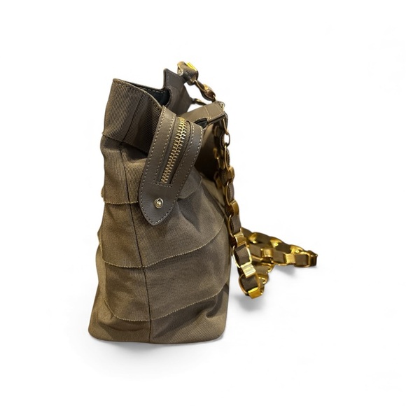 Salvatore Ferragamo Gancini Vara Shoulder Bag – Made in Italy - Picture 5 of 9